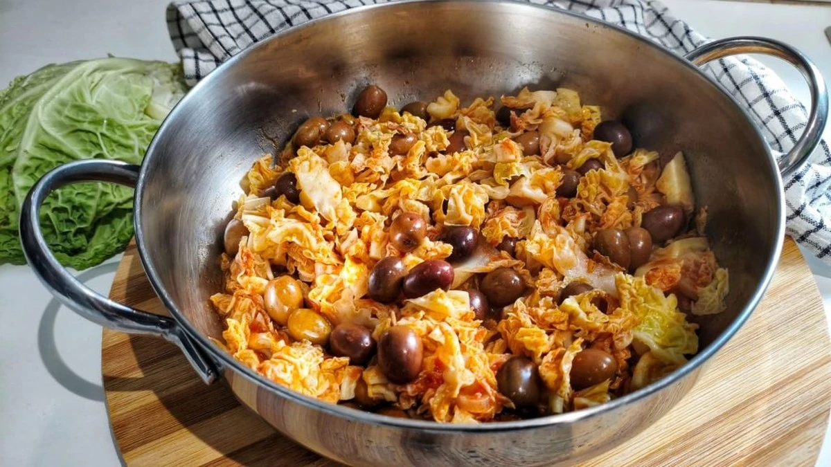 Repollo guisado: el plato reconfortante listo en minutos - image 1