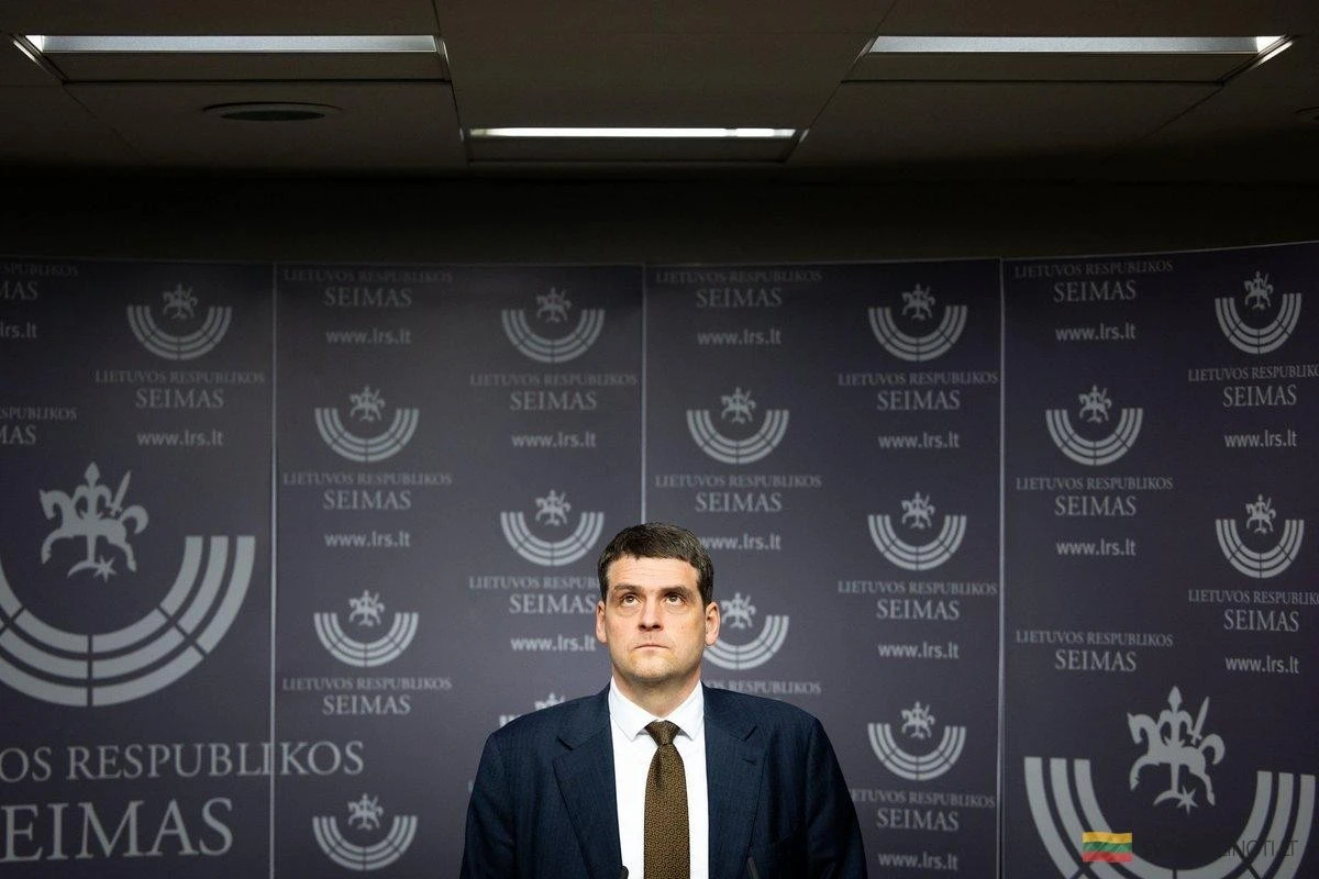 Por qué nadie habla de este detalle en la firma del Acta del 11 de Marzo