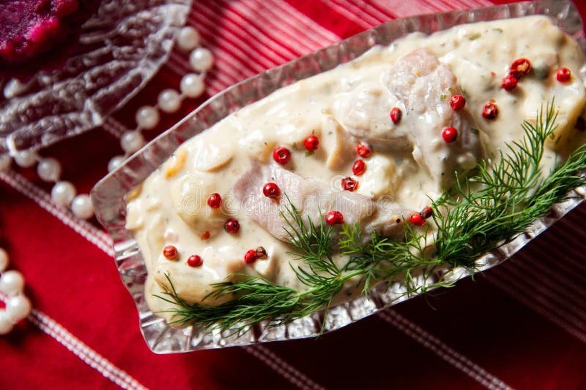 La ensalada de espadines que revolucionará tu mesa festiva: fácil, deliciosa y visualmente impactante - image 1