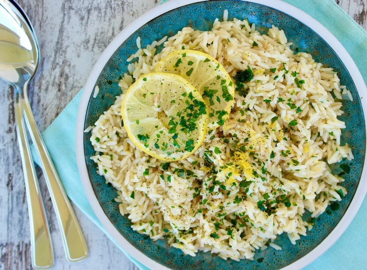 Arroz al horno con feta y carne picada: Sabor a Grecia sin salir de casa - image 1