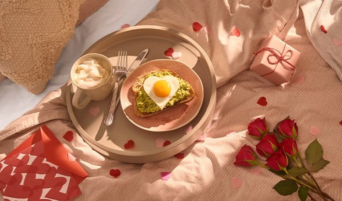 4 desayunos románticos en menos de 15 minutos para San Valentín - image 1