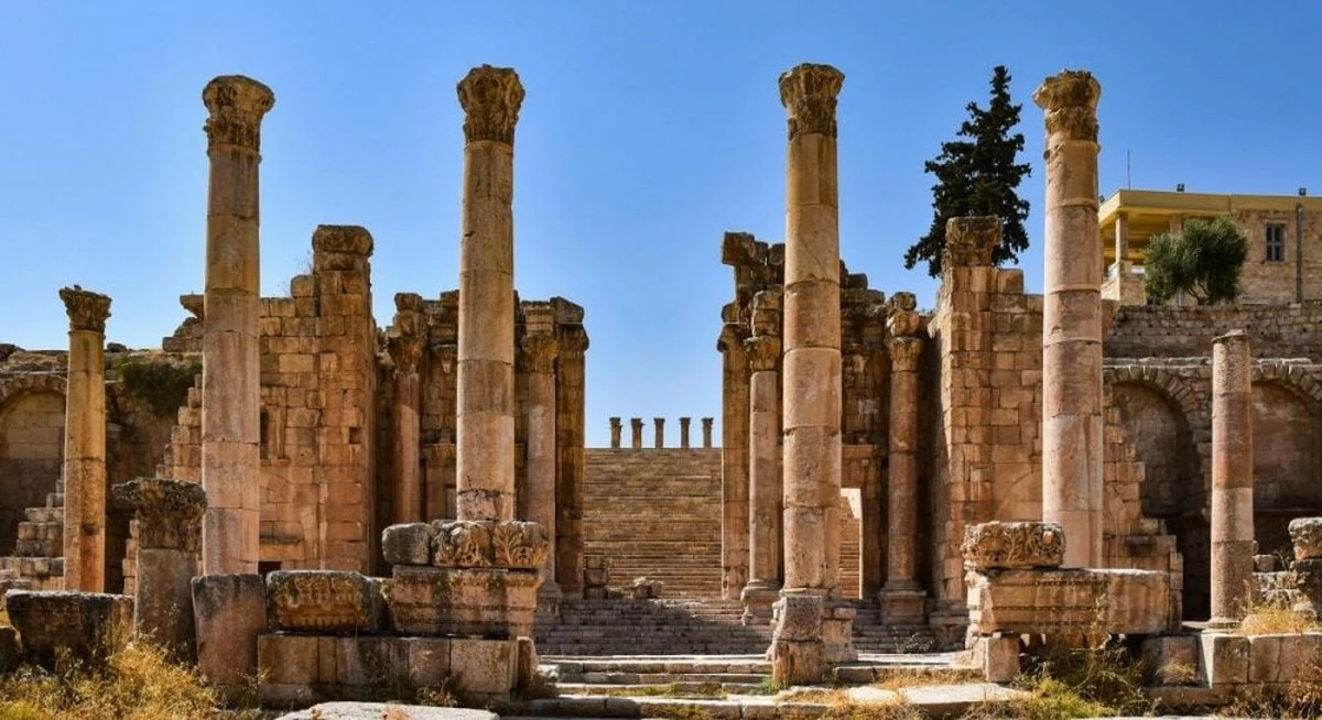 La sorprendente medicina romana: descubren heces humanas mezcladas con hierbas en una botella