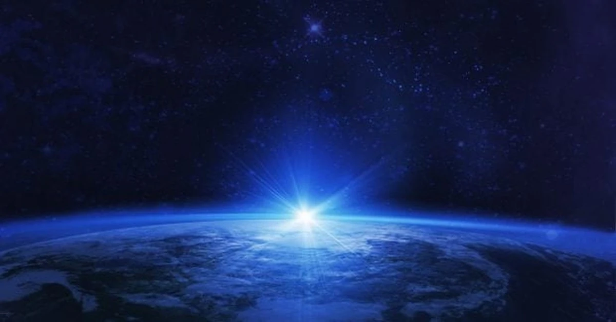 Eventos luminosos transitorios: descubre las explosiones de luz que ocurren sobre nuestras cabezas