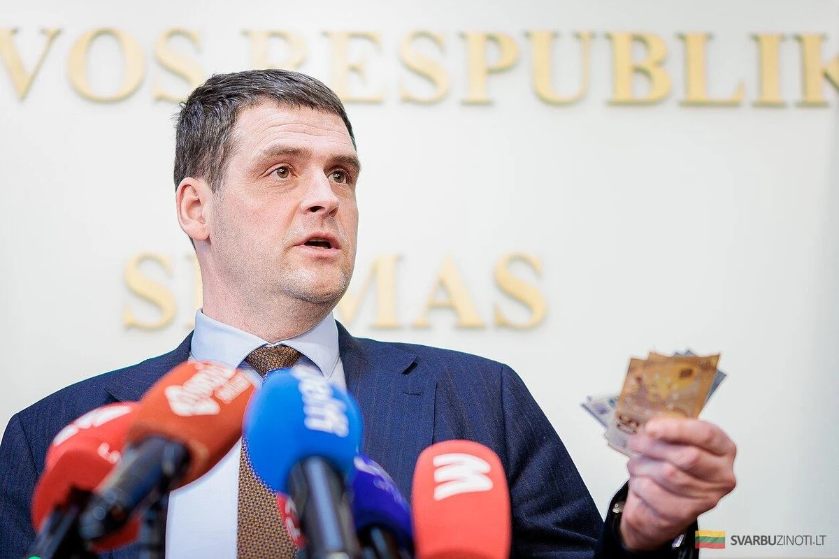 Remigijus Žemaitaitis niega partijos finansavimą grynaisiais: „Mes juokiamės iš šios istorijos“