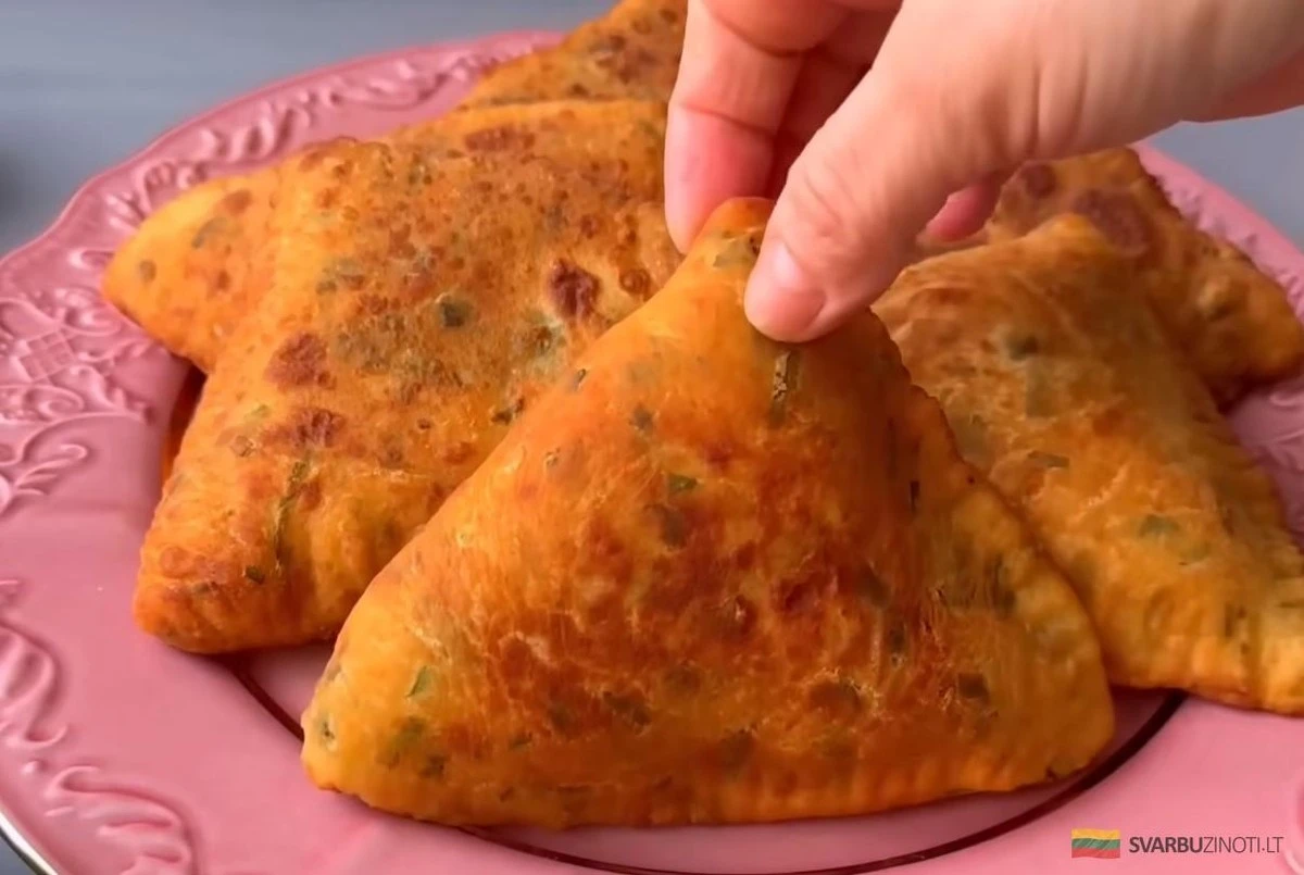 Pasteles de patata que desaparecen más rápido de lo que tardas en hacerlos: masa y relleno irresistibles