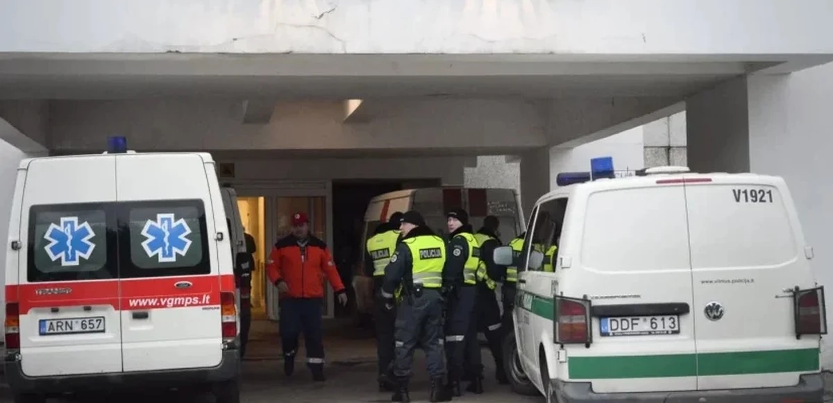 Hallan a una paciente sin vida en un hospital de Plungė: un detenido