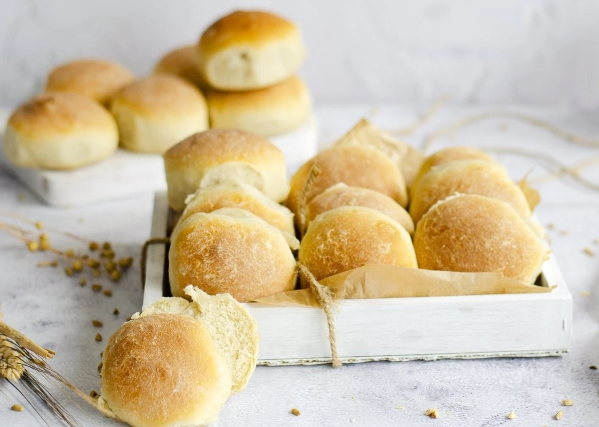 El secreto de las panecillos esponjosas: el relleno de crema agria que te hará soñar. - image 1