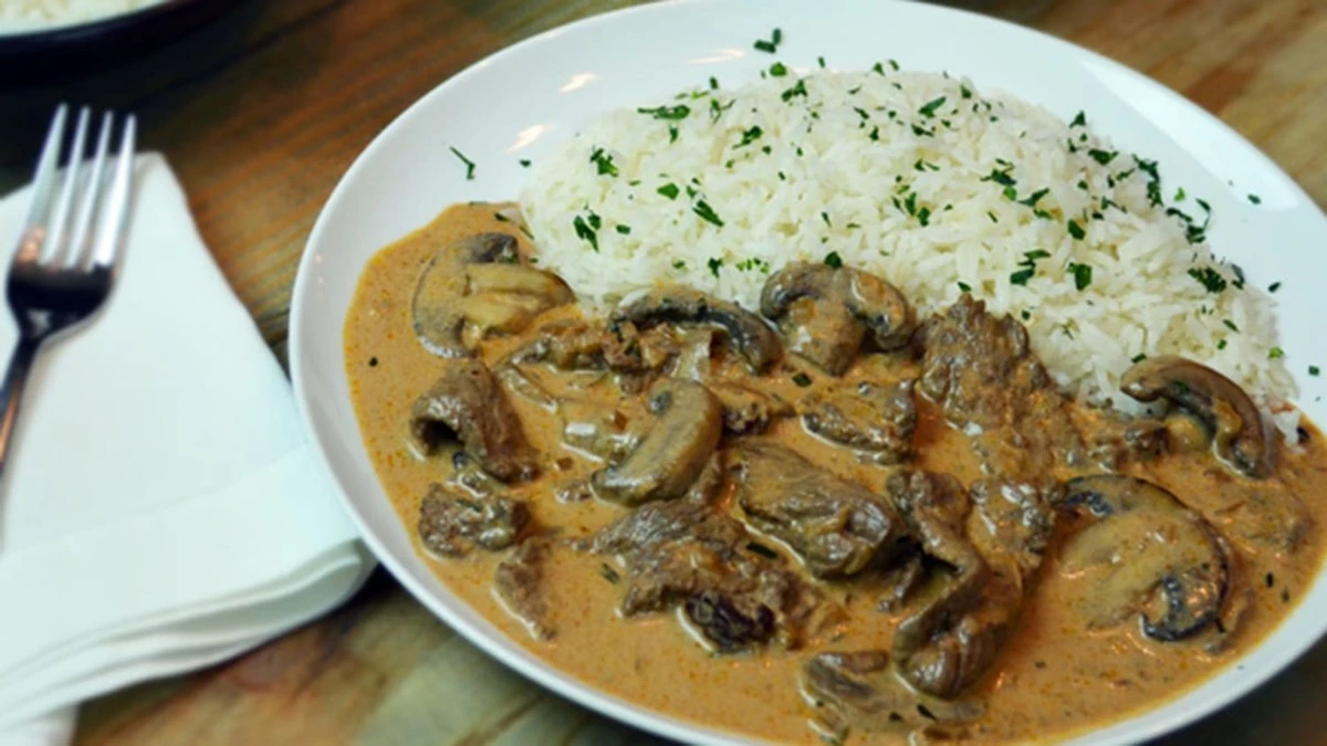 Carne Stroganoff de ternera que solían comer los ricos: así se logra una carne tiernísima - image 1