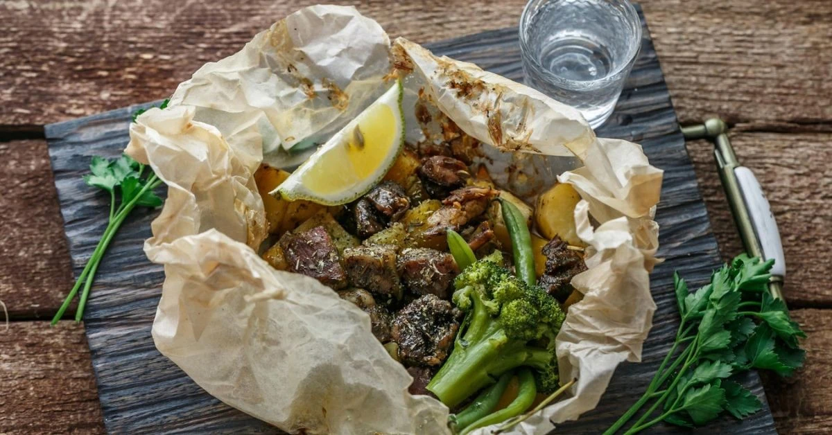 Arroz al horno griego con feta y carne picada: un festín directamente desde Grecia - image 1