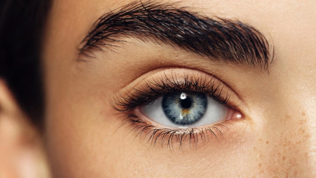 Por qué frotan jengibre en sus cejas: Recuperé mis cejas y cubrí las calvas en una semana - image 1