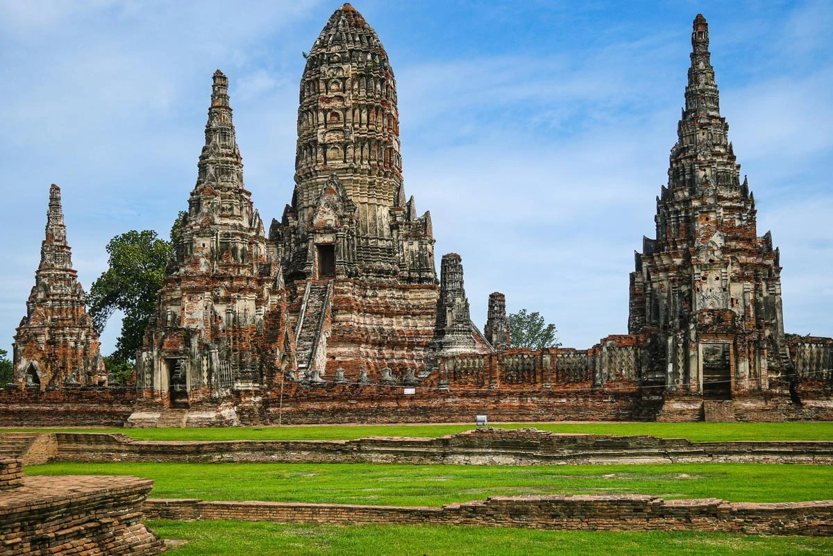 Científico Descubre Estructuras Antiguas Inesperadas en el Fondo del Mar - image 1