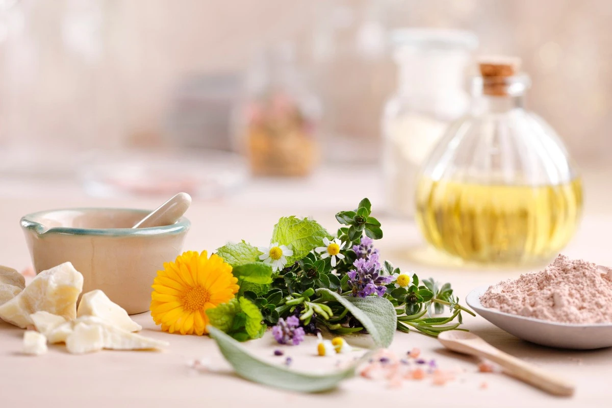 Descubre por qué usar esta hierba aromática cambió mi rutina de noche - image 1