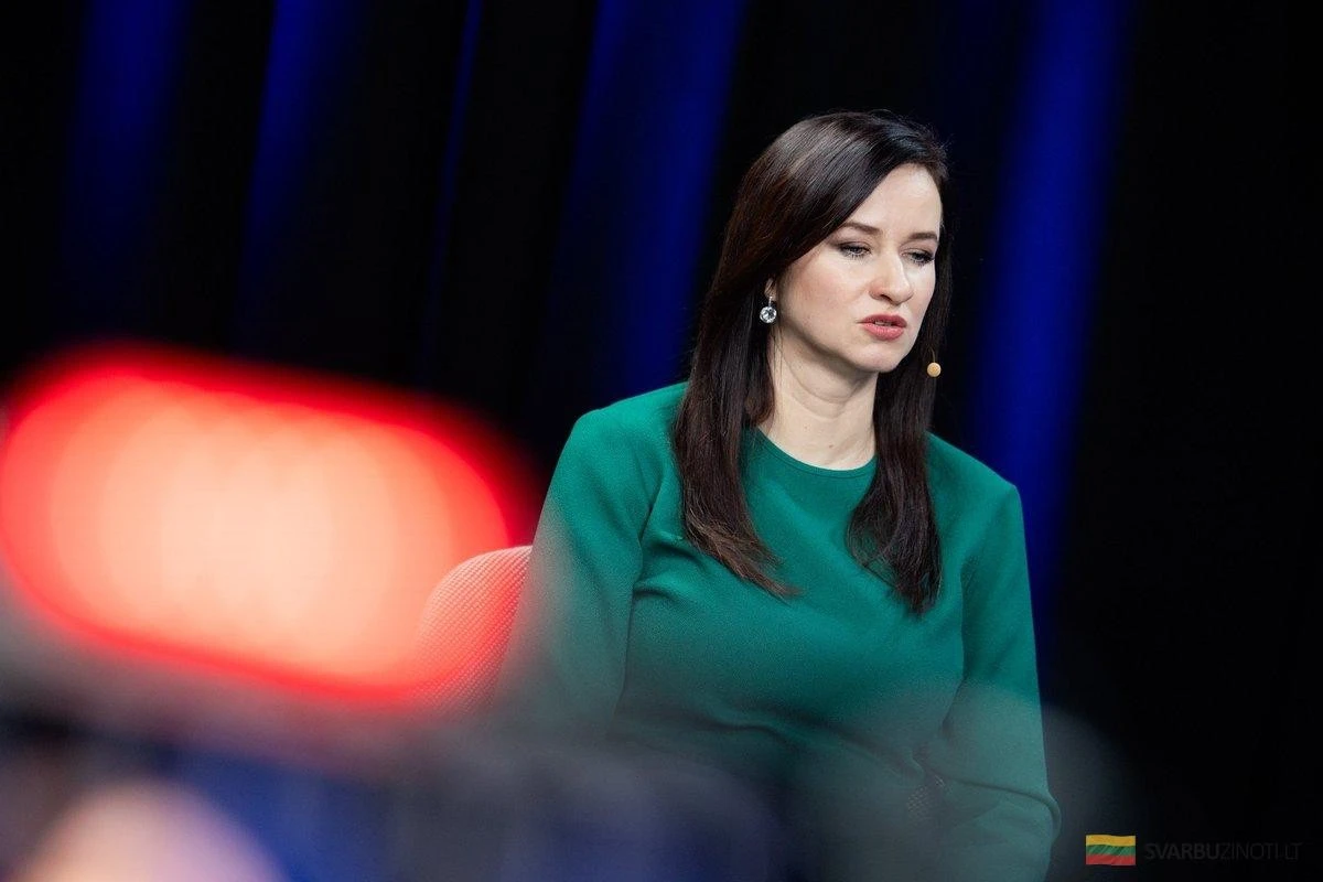 ¿Debería Lituania poner un límite a los precios de la gasolina y el diésel ante la volatilidad global?