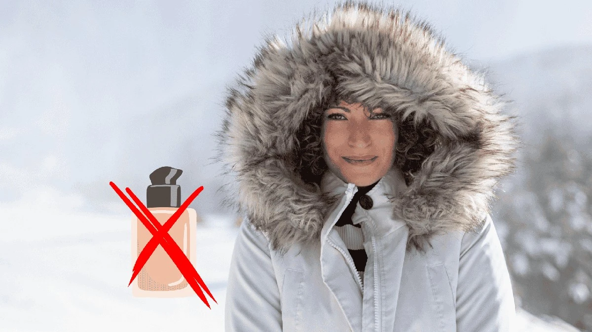 El truco infalible con agua micelar que borra al instante las manchas de maquillaje del cuello de tu abrigo