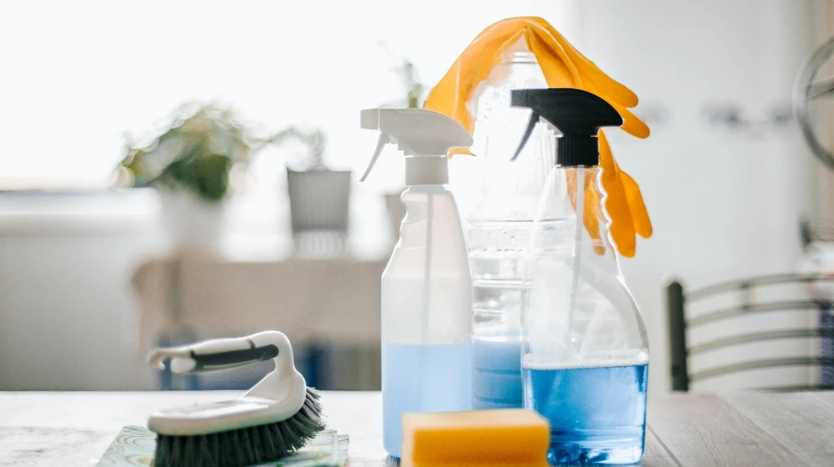 5 recetas caseras para limpiar tu hogar sin químicos agresivos