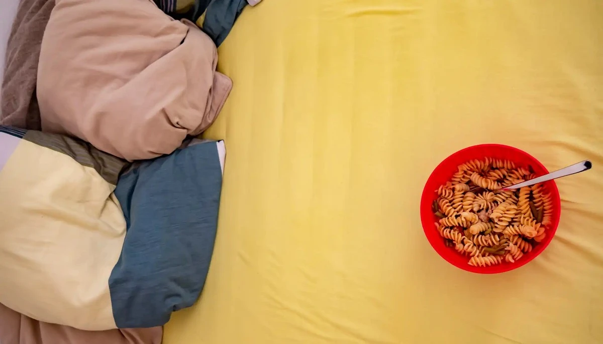 El cajón secreto del dormitorio que todos olvidan: así se ordena en 3 minutos