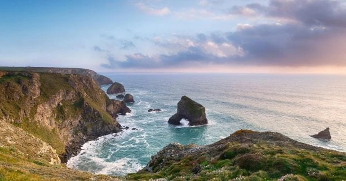 Hallazgo Histórico: Descubren Casco de Barco Hundido Hace 395 Años en la Costa Inglesa